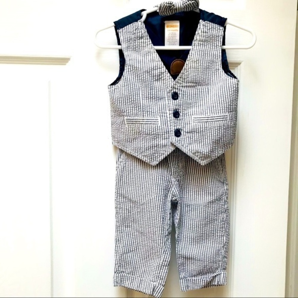Gymboree Infant 3 piece Vest/Pants/Bowtie Pin Stripe Set-Size 3-6 Months